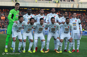 دیدار تیم های فوتبال بادران و پرسپولیس در چهارچوب جام حذفی