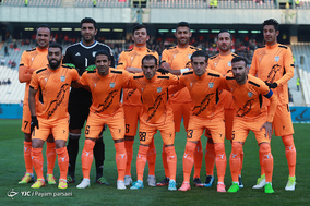 دیدار تیم های فوتبال بادران و پرسپولیس در چهارچوب جام حذفی
