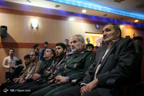نمایش موشک بالستیک «ذوالفقار» در دانشگاه امیرکبیر