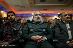 نمایش موشک بالستیک «ذوالفقار» در دانشگاه امیرکبیر