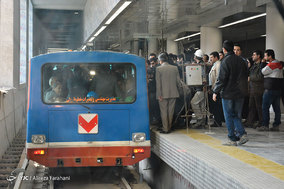 بازدید شهردار تهران از خط 6 و 7 مترو