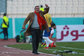 دیدار تیم های فوتبال پرسپولیس و نفت آبادان در چهارچوب جام حذفی