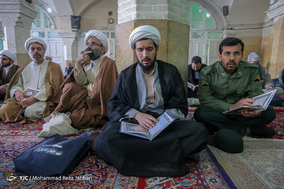 تشییع پیکر آیت الله حائری شیرازی در قم