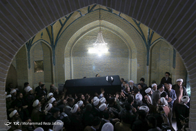 تشییع پیکر آیت الله حائری شیرازی در قم
