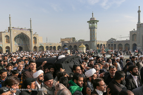 تشییع پیکر آیت الله حائری شیرازی در قم