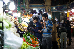 بازار تجریش در آستانه ی شب یلدا