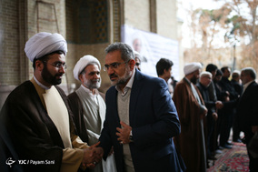 مراسم ترحیم آیت الله حائری شیرازی در مدرسه عالی مطهری