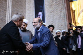 مراسم ترحیم آیت الله حائری شیرازی در مدرسه عالی مطهری