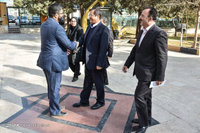 بازدید رئیس بیمه مرکزی از باشگاه خبرنگاران جوان