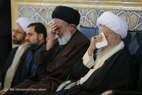 آیین خطبه خوانی و شمع گردانی خادمان حرم حضرت معصومه(س) در قم