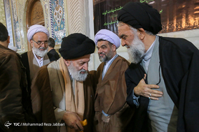 آیین خطبه خوانی و شمع گردانی خادمان حرم حضرت معصومه(س) در قم