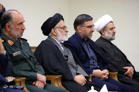 دیدار دست‌اندرکاران کنگره شهدا و ایثارگران روحانی استان قم با مقام معظم رهبری