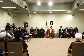 دیدار دست‌اندرکاران کنگره شهدا و ایثارگران روحانی استان قم با مقام معظم رهبری