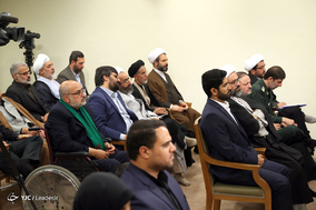 دیدار دست‌اندرکاران کنگره شهدا و ایثارگران روحانی استان قم با مقام معظم رهبری