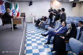 بازدید سورنا ستاری معاون علمی و فناوری رئیس جمهور از باشگاه خبرنگاران جوان
