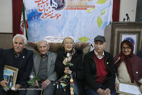 مراسم جشن تولد هنرمندان پیشکسوت متولد دی‌ماه