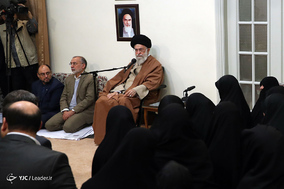 دیدار جمعی از خانواده‌های شهدا با رهبر معظم انقلاب اسلامی