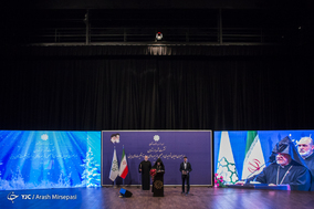 نشست شهردار تهران با رهبران ادیان توحیدی و جمعی از چهره های برجسته اقلیت های مذهبی