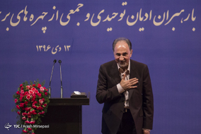 نشست شهردار تهران با رهبران ادیان توحیدی و جمعی از چهره های برجسته اقلیت های مذهبی
