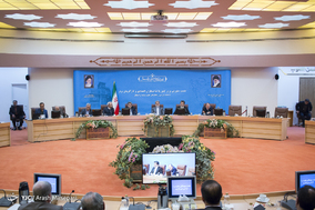 نشست مشورتی وزیر کشور با صاحبنظران اقتصادی و کار آفرینان برتر
