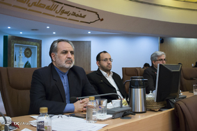 نشست مشورتی وزیر کشور با صاحبنظران اقتصادی و کار آفرینان برتر