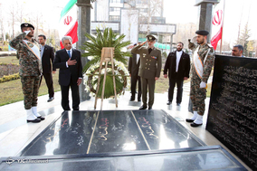 دیدار وزیر دفاع ایران با وزیر تولیدات دفاعی پاکستان