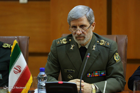دیدار وزیر دفاع ایران با وزیر تولیدات دفاعی پاکستان