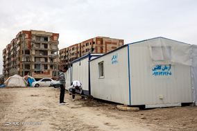 ساخت و توزیع کانکس در بین زلزله زدگان کرمانشاه