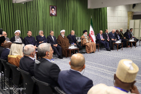 دیدار شرکت‌کنندگان در سیزدهمین کنفرانس اتحادیه بین‌المجالس سازمان همکاری اسلامی با رهبرمعظم انقلاب