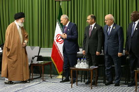 دیدار شرکت‌کنندگان در سیزدهمین کنفرانس اتحادیه بین‌المجالس سازمان همکاری اسلامی با رهبرمعظم انقلاب