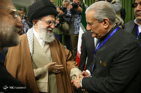 دیدار شرکت‌کنندگان در سیزدهمین کنفرانس اتحادیه بین‌المجالس سازمان همکاری اسلامی با رهبرمعظم انقلاب