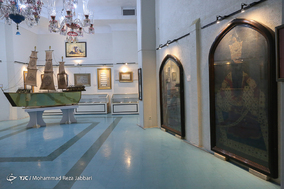 آئین رونمایی از اثر هنری 