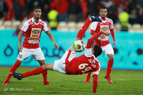 دیدار تیم های فوتبال پرسپولیس و گسترش فولاد