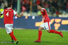 دیدار تیم های فوتبال پرسپولیس و گسترش فولاد