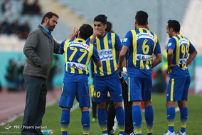 دیدار تیم های فوتبال پرسپولیس و گسترش فولاد