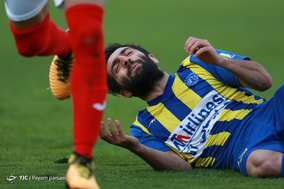 دیدار تیم های فوتبال پرسپولیس و گسترش فولاد