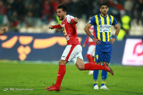 دیدار تیم های فوتبال پرسپولیس و گسترش فولاد