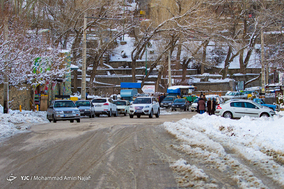 یک روز برفی در همدان
