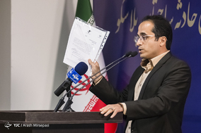 نشست شهردار تهران با خانواده قهرمانان حادثه ساختمان پلاسکو