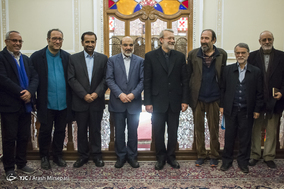 دیدار رییس سازمان صدا و سیما و جمعی از مستندسازان با رییس مجلس شورای اسلامی