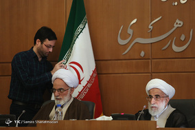 سومین جلسه مشترک هیئت رئیسه خبرگان رهبری با کمیسیون های داخلی دوره پنجم