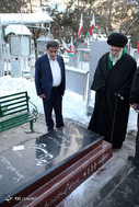 حضور رهبر معظم انقلاب در مرقد مطهر امام راحل و گلزار شهدای بهشت زهرا(س)