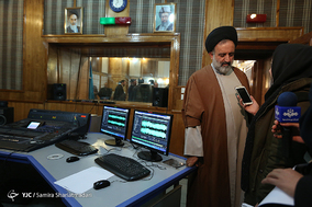 مراسم افتتاحیه شبکه رادیویی انقلاب