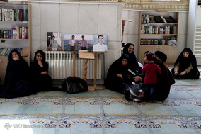 مراسم گرامیداشت جانباختگان سانحه نفتکش سانچی در شیراز