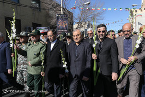 مراسم بزرگداشت آغاز دهه فجر در قم