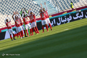 دیدار تیم های فوتبال پرسپولیس و سپاهان اصفهان