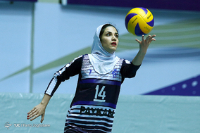 دیدار دو تیم پیکان تهران و آبنوس تهران از هفته هشتم لیگ برتر والیبال بانوان