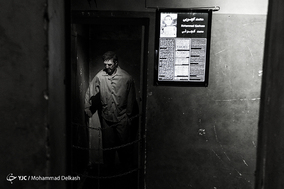 آزادی رایگان نیست...