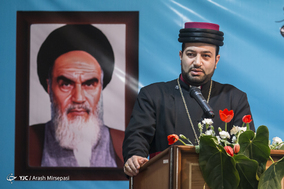 عطرافشانی و گلباران مزار شهدای ادیان توحیدی در شهرستان اسلامشهر
