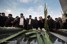 آیین برافراشتن بزرگترین پرچم جمهوری اسلامی ایران